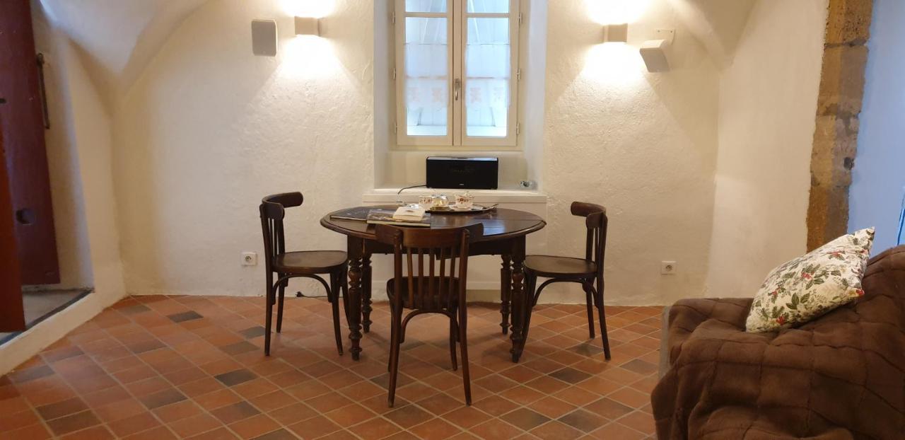 Apartmán La Voute Noble Saint-Saturnin  Exteriér fotografie