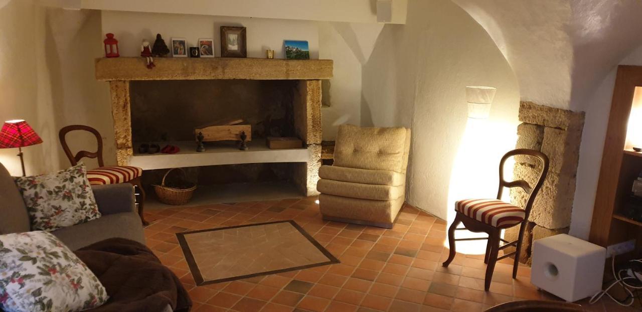 Apartmán La Voute Noble Saint-Saturnin  Exteriér fotografie